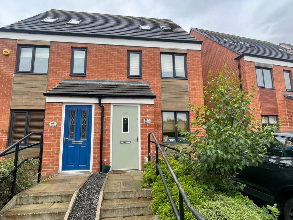 St. Aloysius View, Hebburn 3 bed semidetached house £174,995