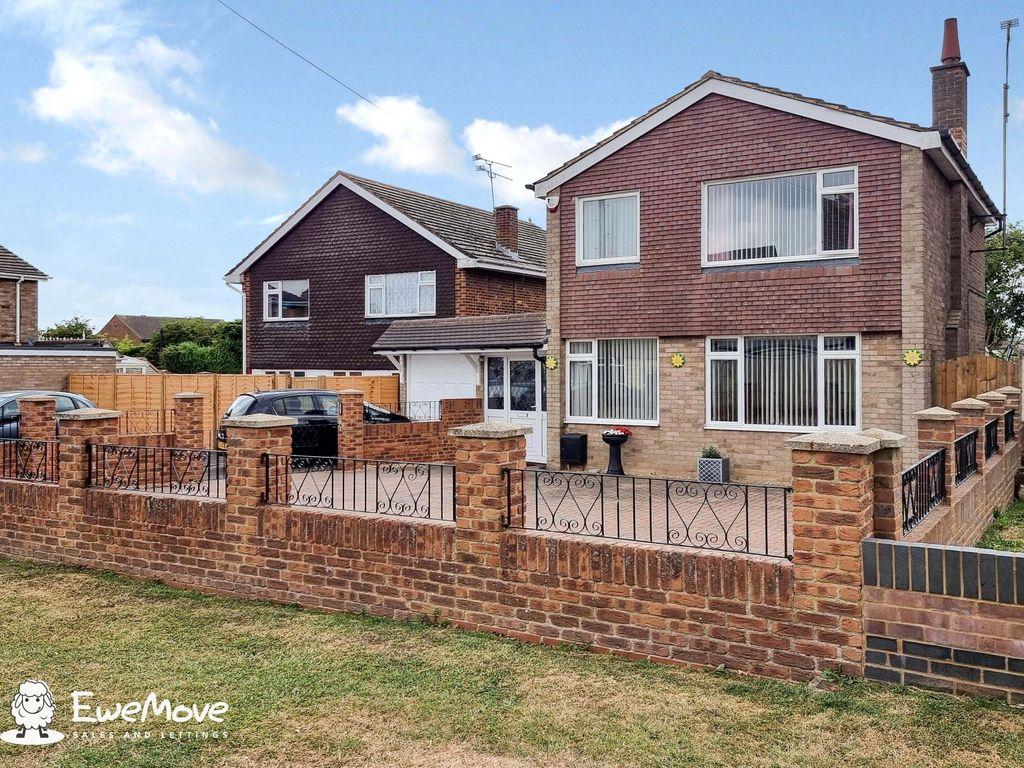 East Hill Road, Houghton Regis... 3 bed detached house £475,000