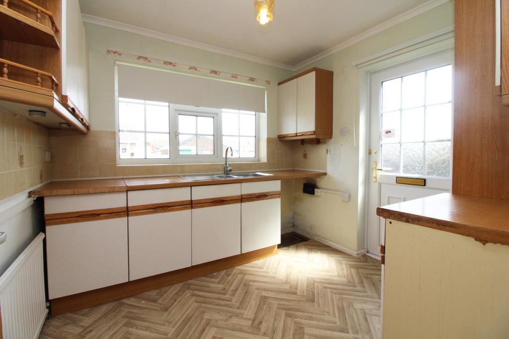 Londesborough Road, Hutton Cranswick, YO25 9PL 2 bed semidetached