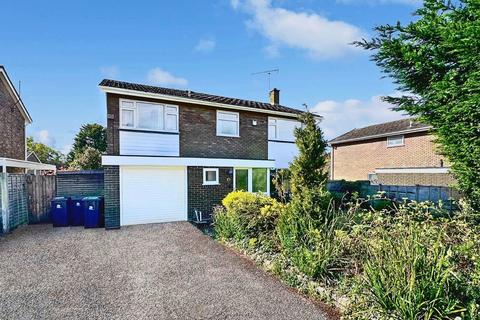 4 bedroom detached house for sale, Rowan Drive, Highcliffe, Dorset. BH23 4QR