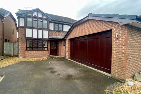 4 bedroom detached house to rent, Barlow Way, Sandbach, Cheshire, CW11
