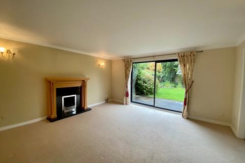 4 bedroom detached house to rent, Barlow Way, Sandbach, Cheshire, CW11