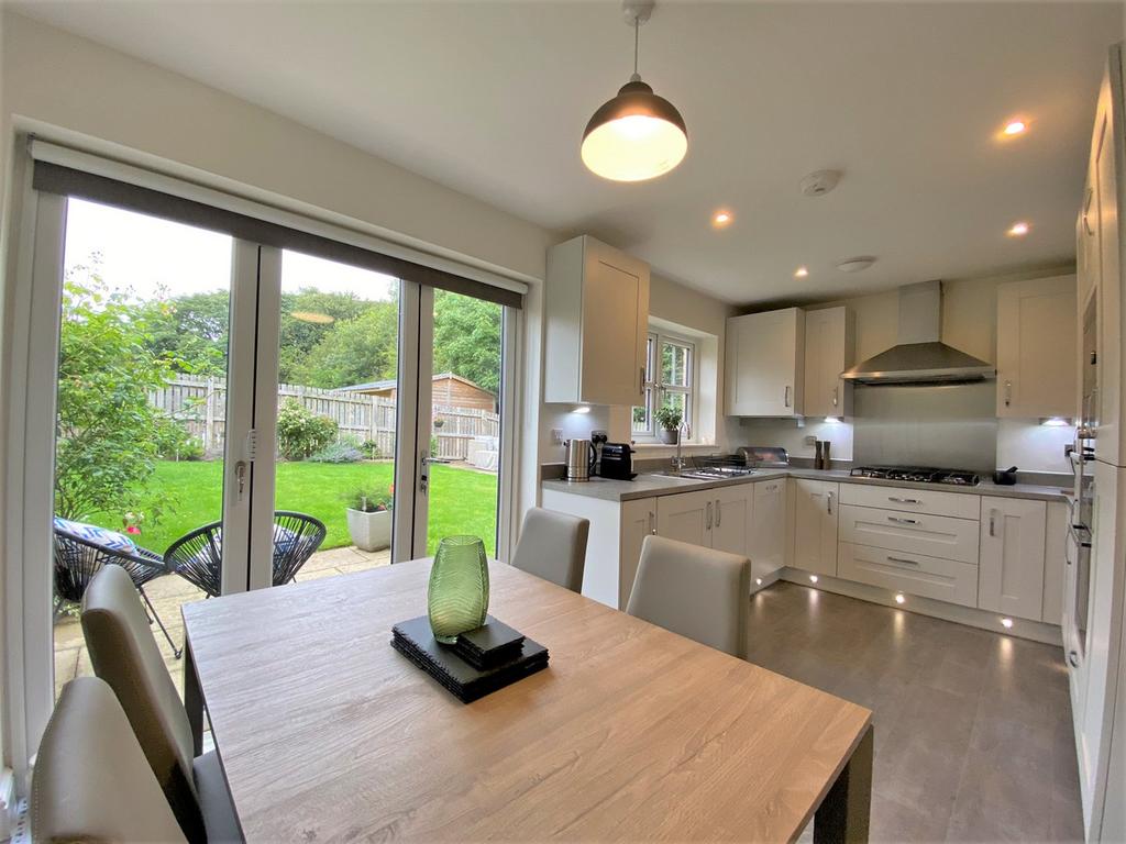 Langton Lane, Wrea Green, PR4 3 bed semidetached house £325,000