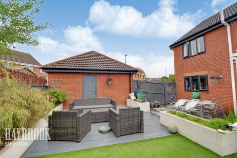 4 bedroom detached house for sale - Lynthwaite Close, Rotherham