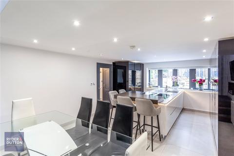6 Buckley Drive, Denshaw, Oldham, OL3 5RT
