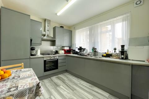 2 bedroom flat for sale - Forty Avenue, HA9 9LZ