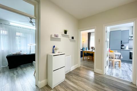 2 bedroom flat for sale, Forty Avenue, HA9 9LZ