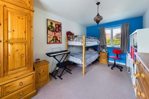 38 Hadfield Drive, Black Notley, Braintree, CM77 8XW