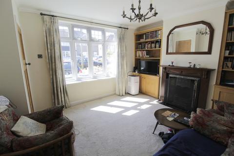 46 Hart Road, Byfleet, West Byfleet, KT14 7NH