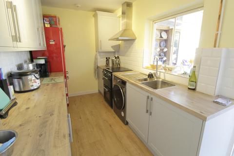 46 Hart Road, Byfleet, West Byfleet, KT14 7NH
