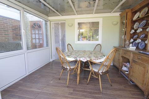 46 Hart Road, Byfleet, West Byfleet, KT14 7NH