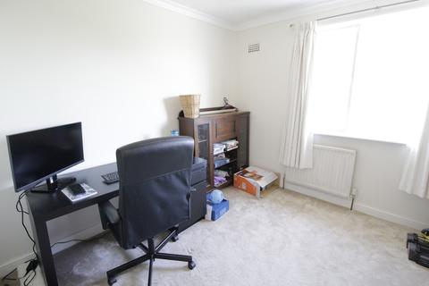 46 Hart Road, Byfleet, West Byfleet, KT14 7NH