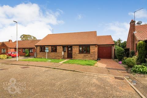 3 bedroom detached bungalow for sale - Fir Tree Close, Brundall, Norwich