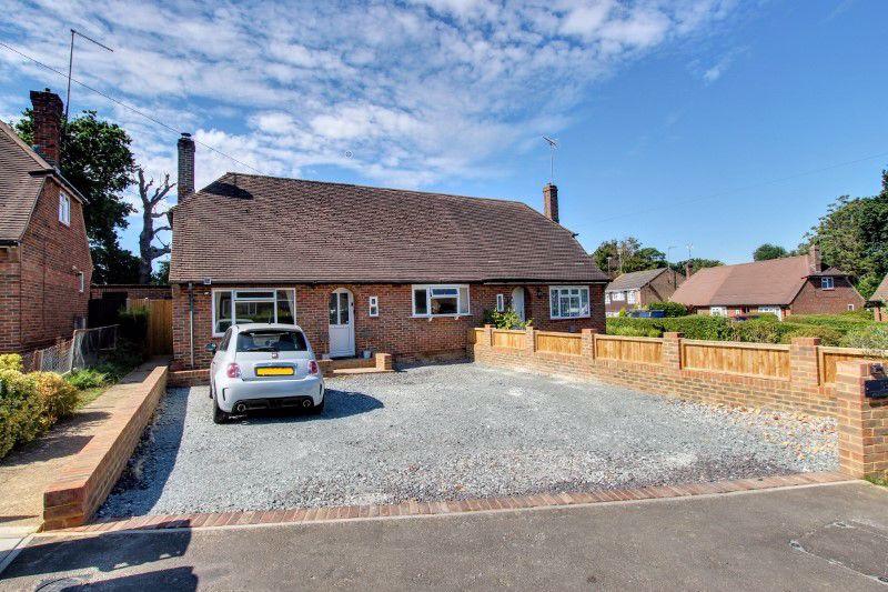 Vale Road, Haywards Heath 2 bed semidetached house £350,000
