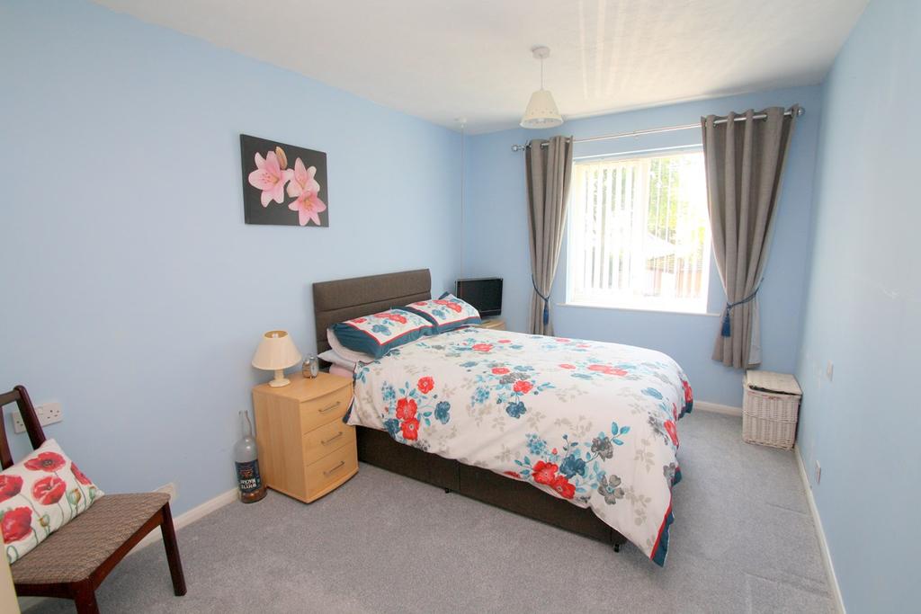 Farm Close, StainesuponThames, TW18 1 bed retirement property for