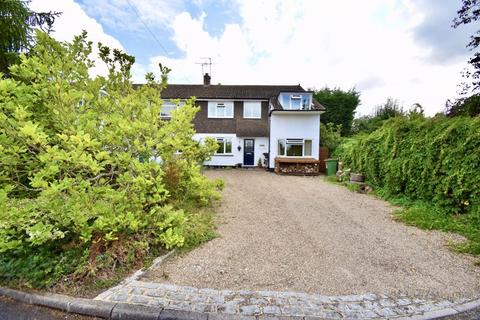 5 bedroom semi-detached house for sale - BOOKHAM - 4/5 BEDS - SOUTH FACING REAR GARDENS APPROX 100FT