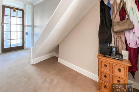 4 bedroom terraced house for sale - Chudleigh Crescent, Ilford