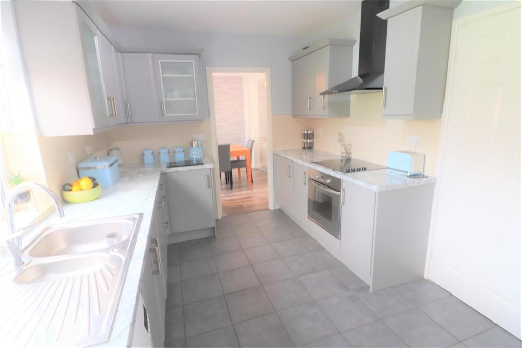 Ashington Drive, Choppington 3 bed semidetached house £185,000