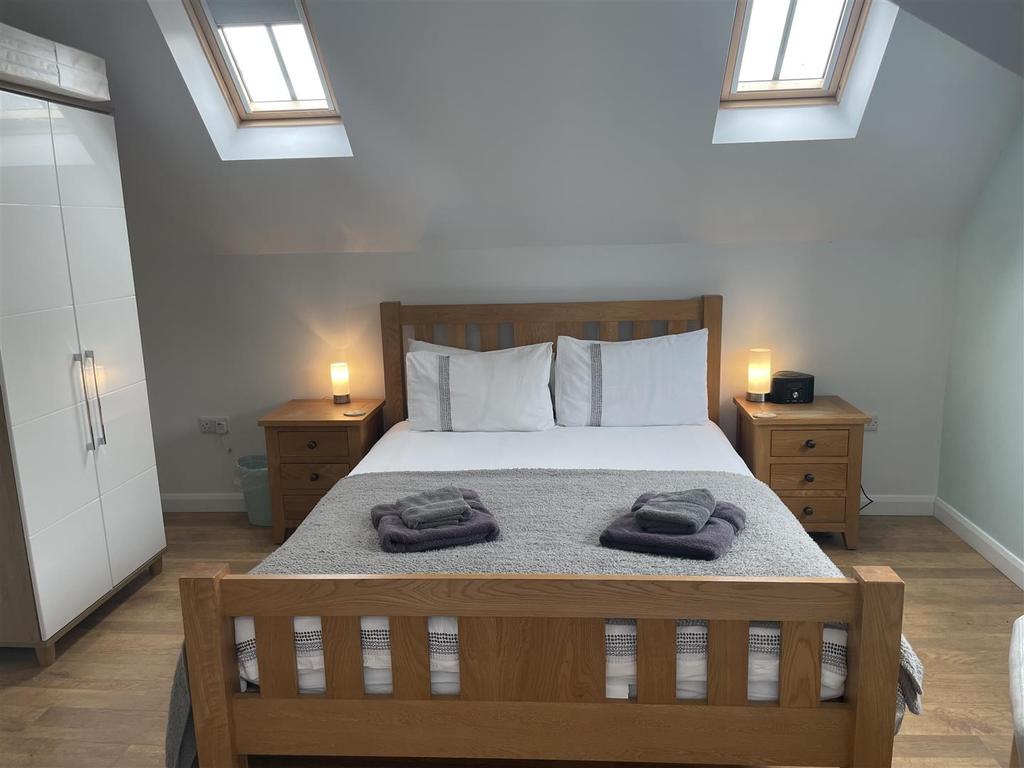 Bed 2.JPG