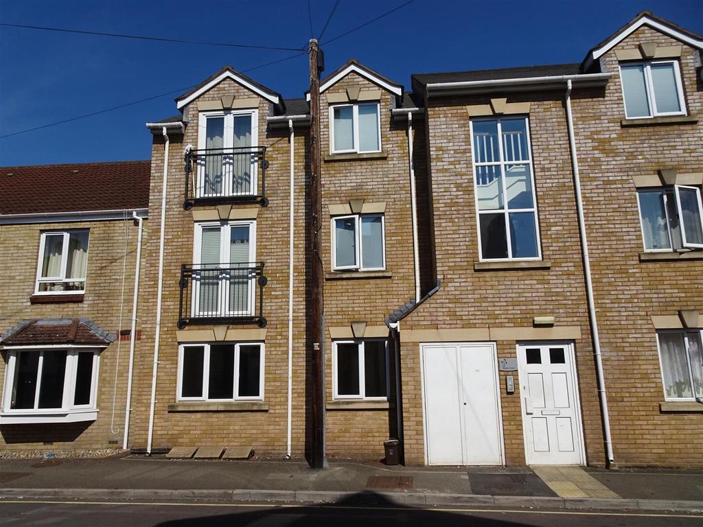 Maple Court 1 bed apartment £685 pcm (£158 pw)