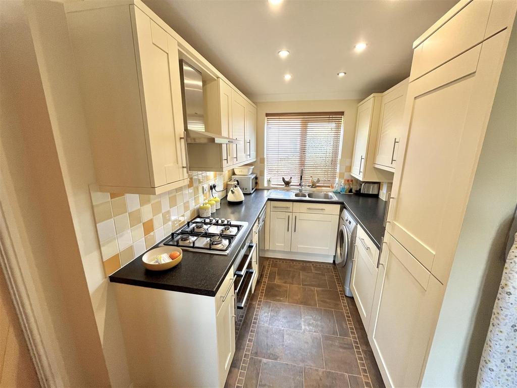 Archers Close, Soham, 2 bed house £310,000