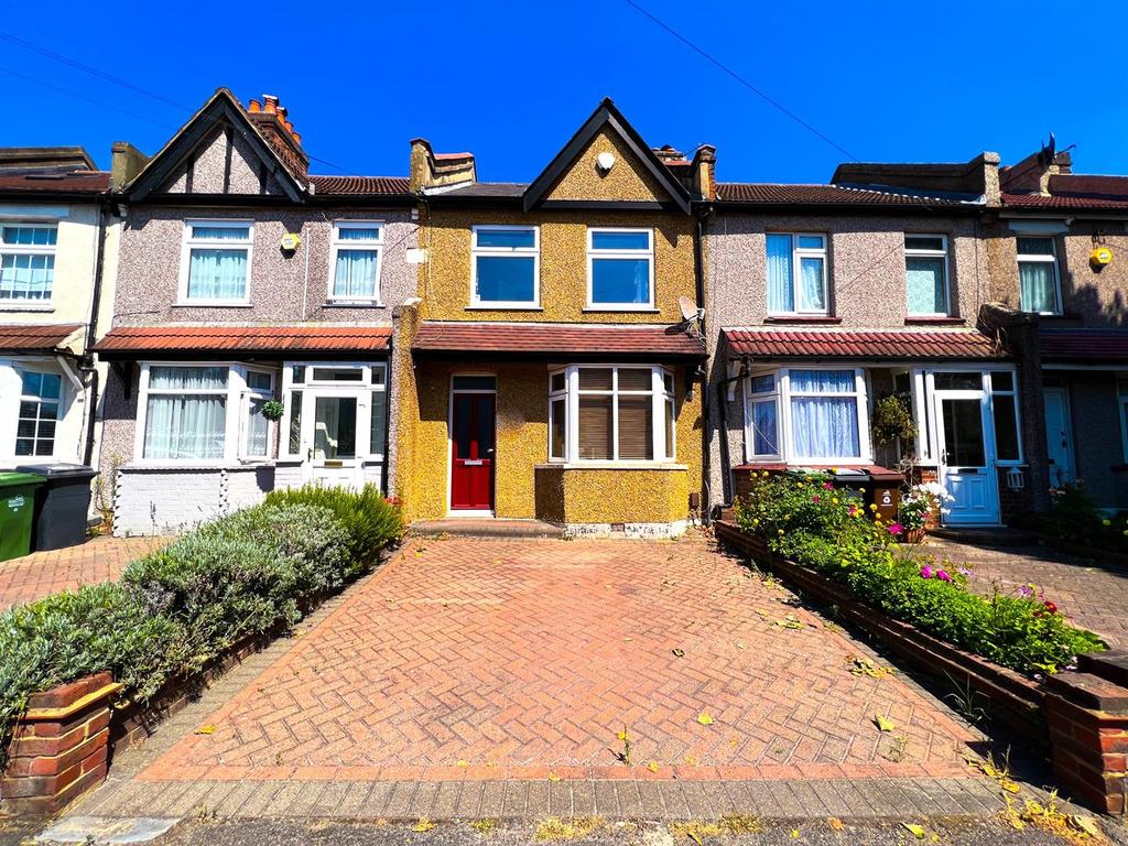 Hall Lane, Chingford E4 3 bed terraced house for sale £500,000