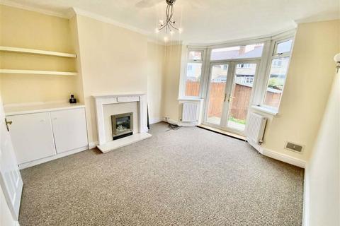 3 bedroom semi-detached house for sale - Court Road, Wrexham