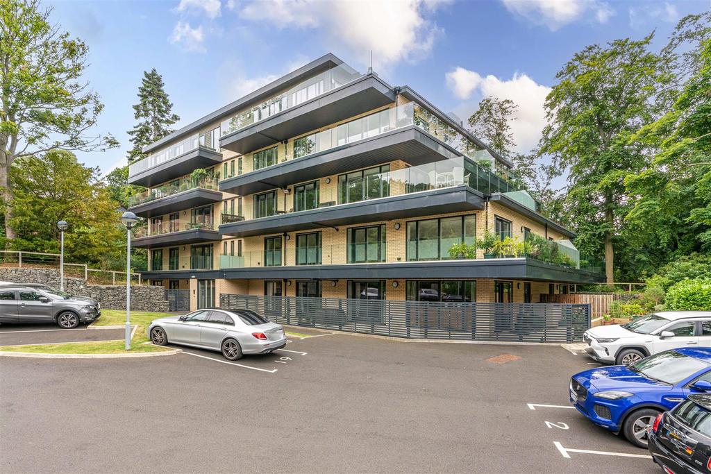 Whinney Park, Low Fell NE9 2 bed apartment £325,000