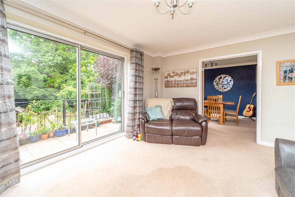 129 Enville Road, Kinver 4 bed detached house £450,000