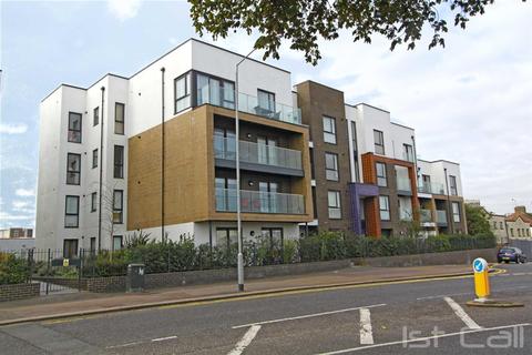 2 bedroom flat to rent - Sutton Road, Southend On Sea