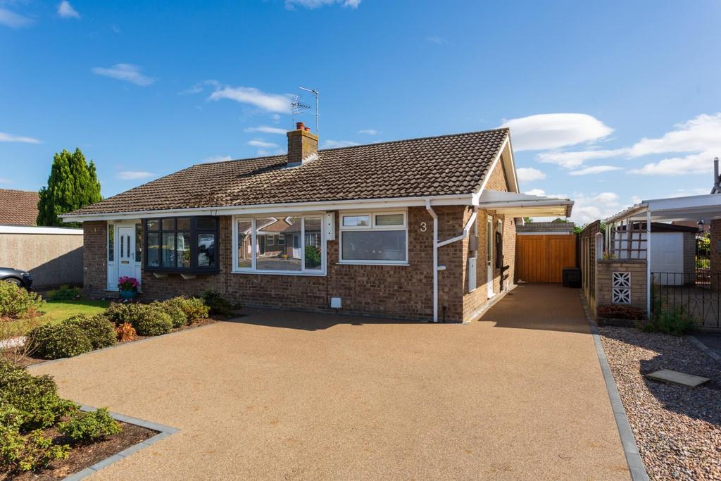 Minster View, Wigginton, York 2 bed semidetached bungalow for sale £