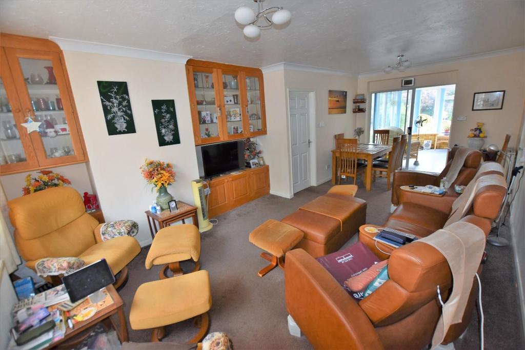 Little Casterton Road, Stamford 3 bed semidetached bungalow £375,000