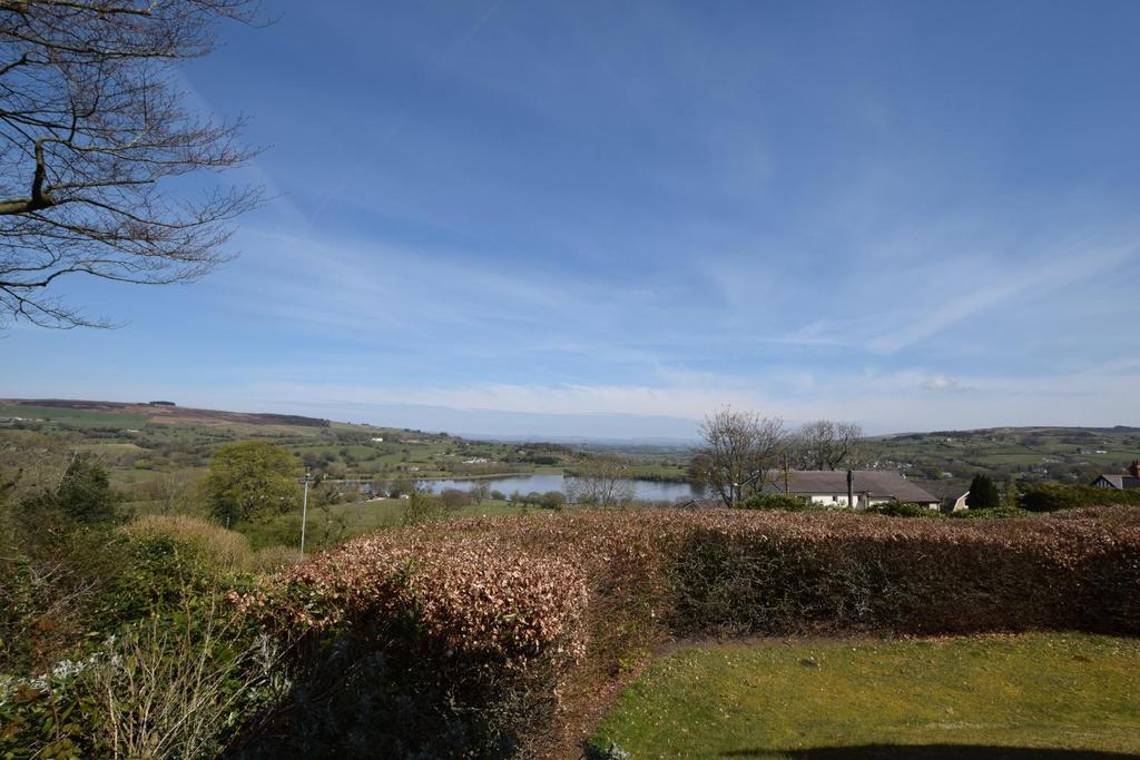Red Lane, Colne 3 bed semidetached house £1,400 pcm (£323 pw)
