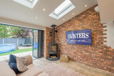 35 Aldgate Drive, Amblecote, Brierley Hill, DY5 3NT