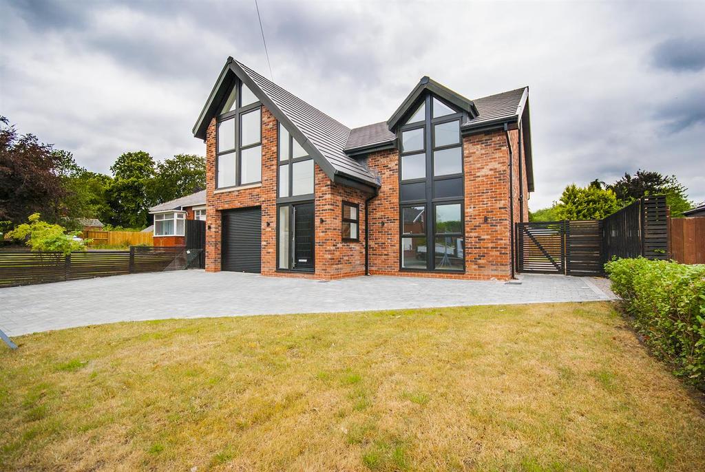 Ainsworth Road, Bury 4 bed detached house £625,000