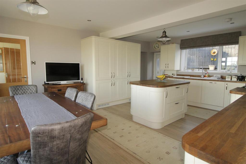 Middleton Road, Sadberge, Darlington 5 bed country house for sale £