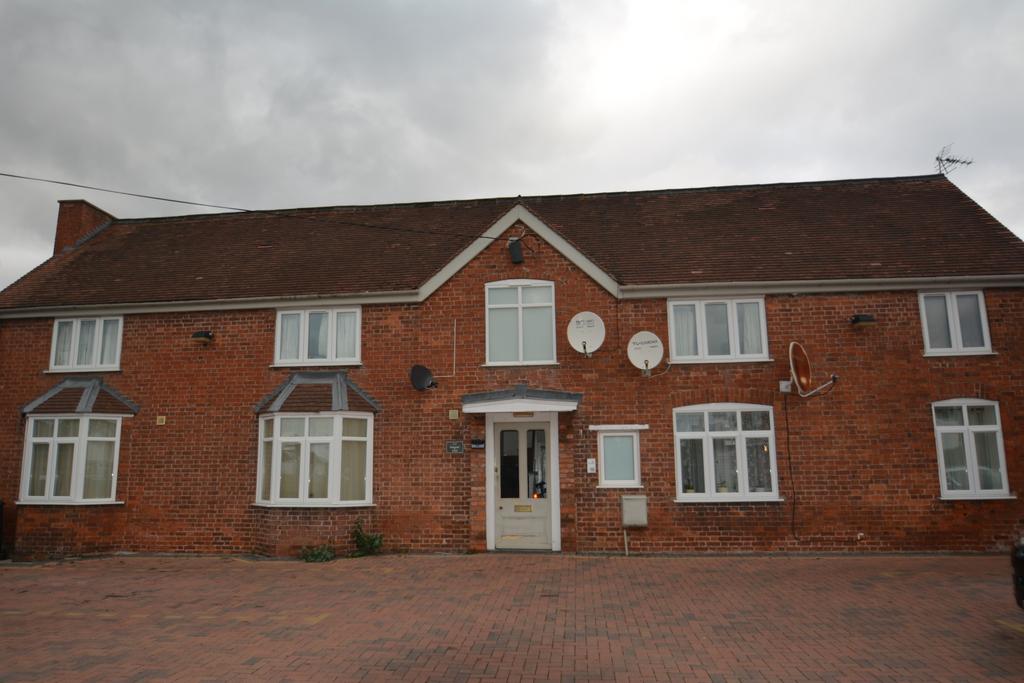 Peregrine Close, Hereford, HR2 1 bed flat £550 pcm (£127 pw)
