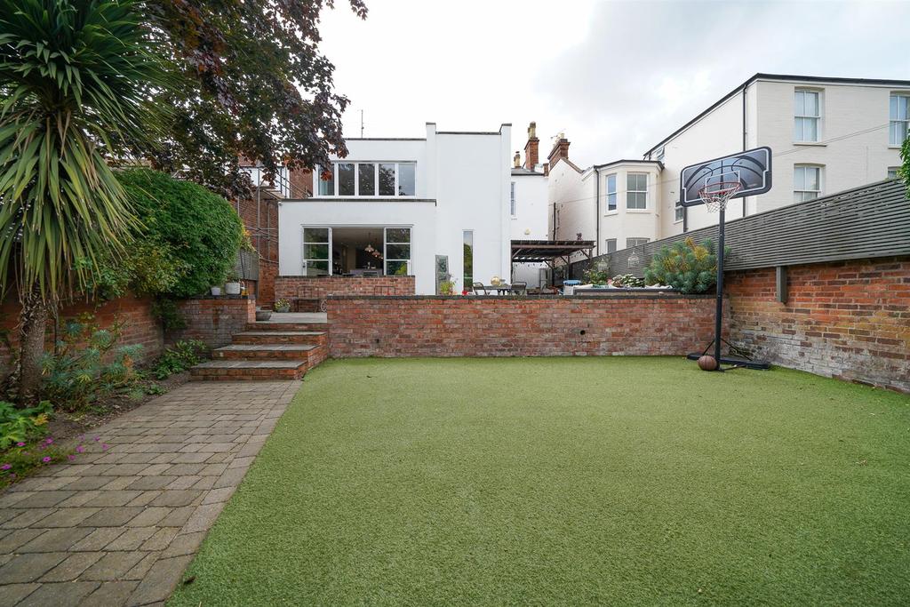 45 Leam Terrace-18.jpg