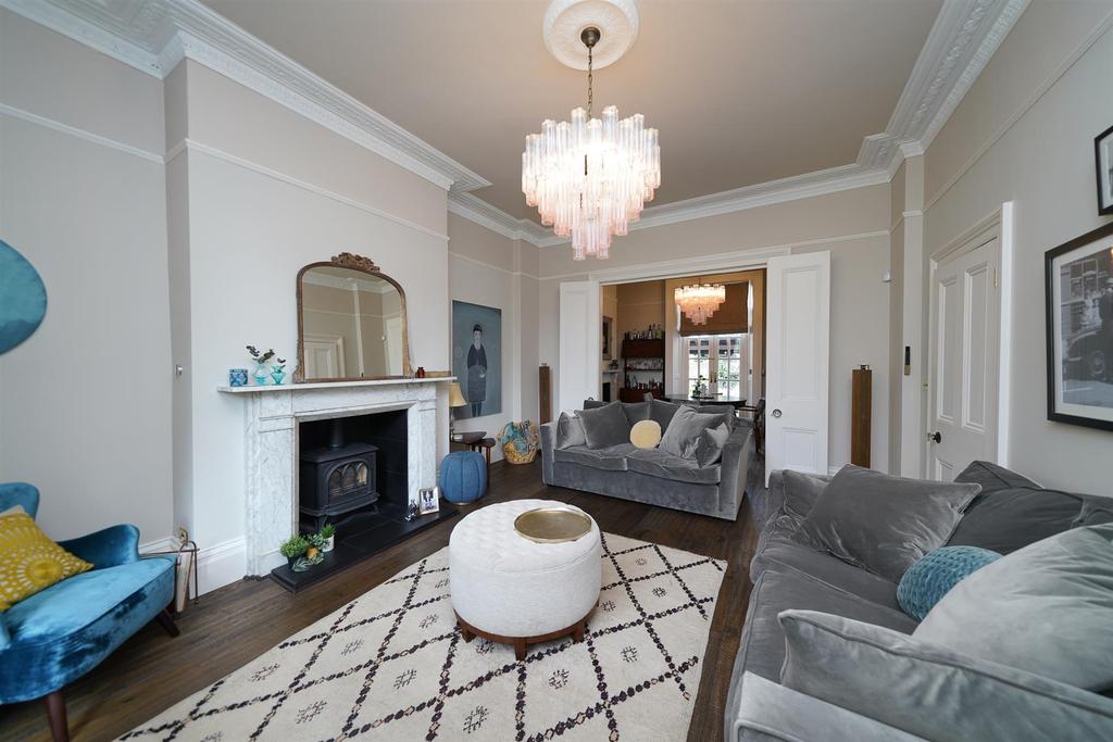 45 Leam Terrace-7.jpg