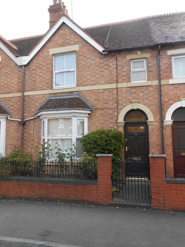 Kings Road, Evesham, WR11 3 bed terraced house £1,000 pcm (£231 pw)
