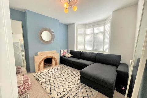 3 bedroom terraced house for sale - Bowdon Road, London, Greater London, E17 8JB