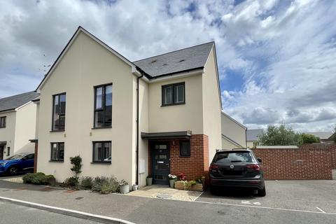 3 bedroom semi-detached house for sale - Cobley Court, Exeter, EX4