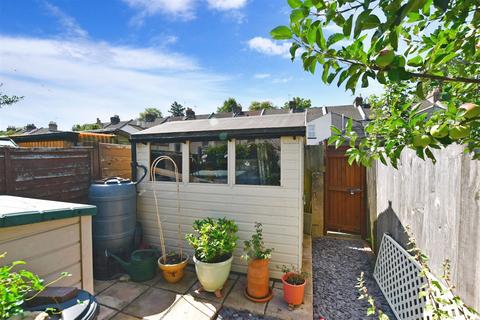 67 May Road, Gillingham, ME7 5UU
