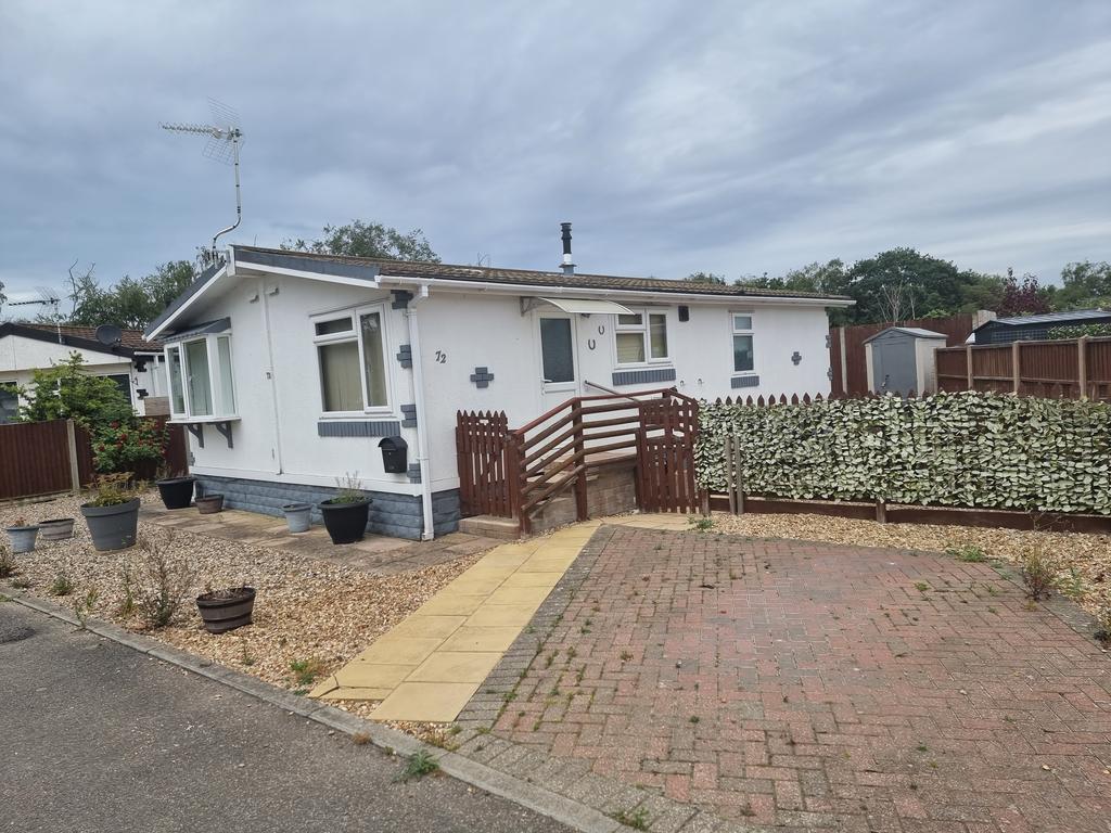 Innisfree Park Homes, Bawsey PE32 2 bed park home £650 pcm (£150 pw)