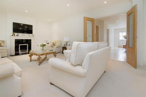 4 bedroom house for sale, Middle Down, Aldenham, Watford, Hertfordshire, WD25