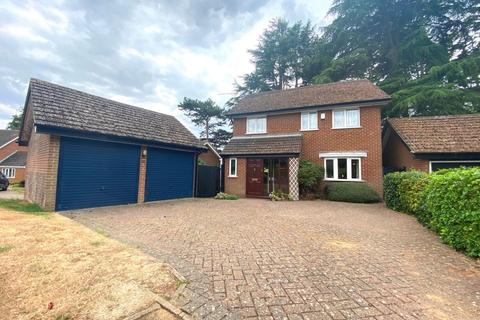 4 bedroom detached house for sale - Squires Walk, Spinney Hill, Northampton NN3 6AL