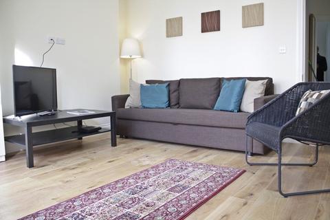 2 bedroom flat to rent, Ladbroke Grove, London W10