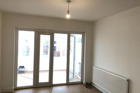 2 bedroom flat to rent - Albany Road, Hornchurch, Essex, RM12