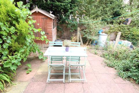 11 Highview Close, Potters Bar, EN6 5PF