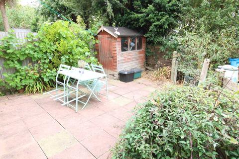 11 Highview Close, Potters Bar, EN6 5PF